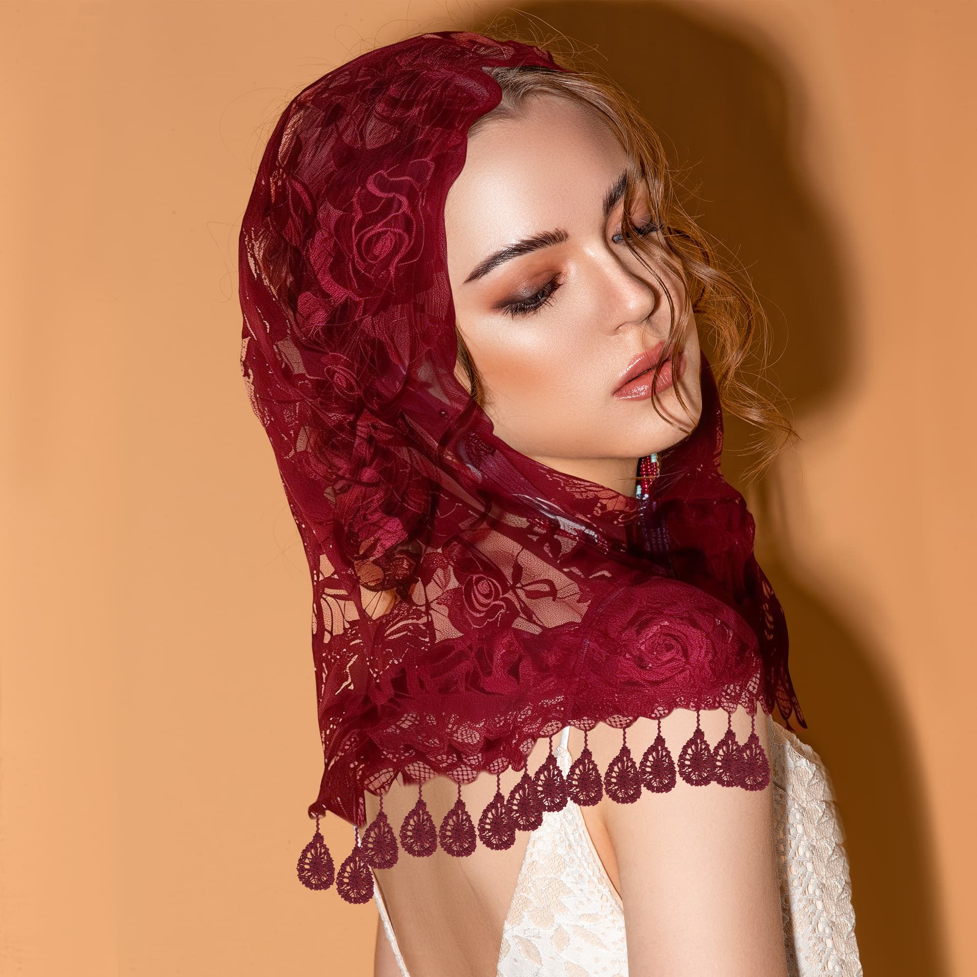 ReignSword 2 Pcs Triangle Lace Mantilla Veil Tulle Scarf, Lace Head Coverings for Women, Veils for Church Catholic (Red and Blue) - 3