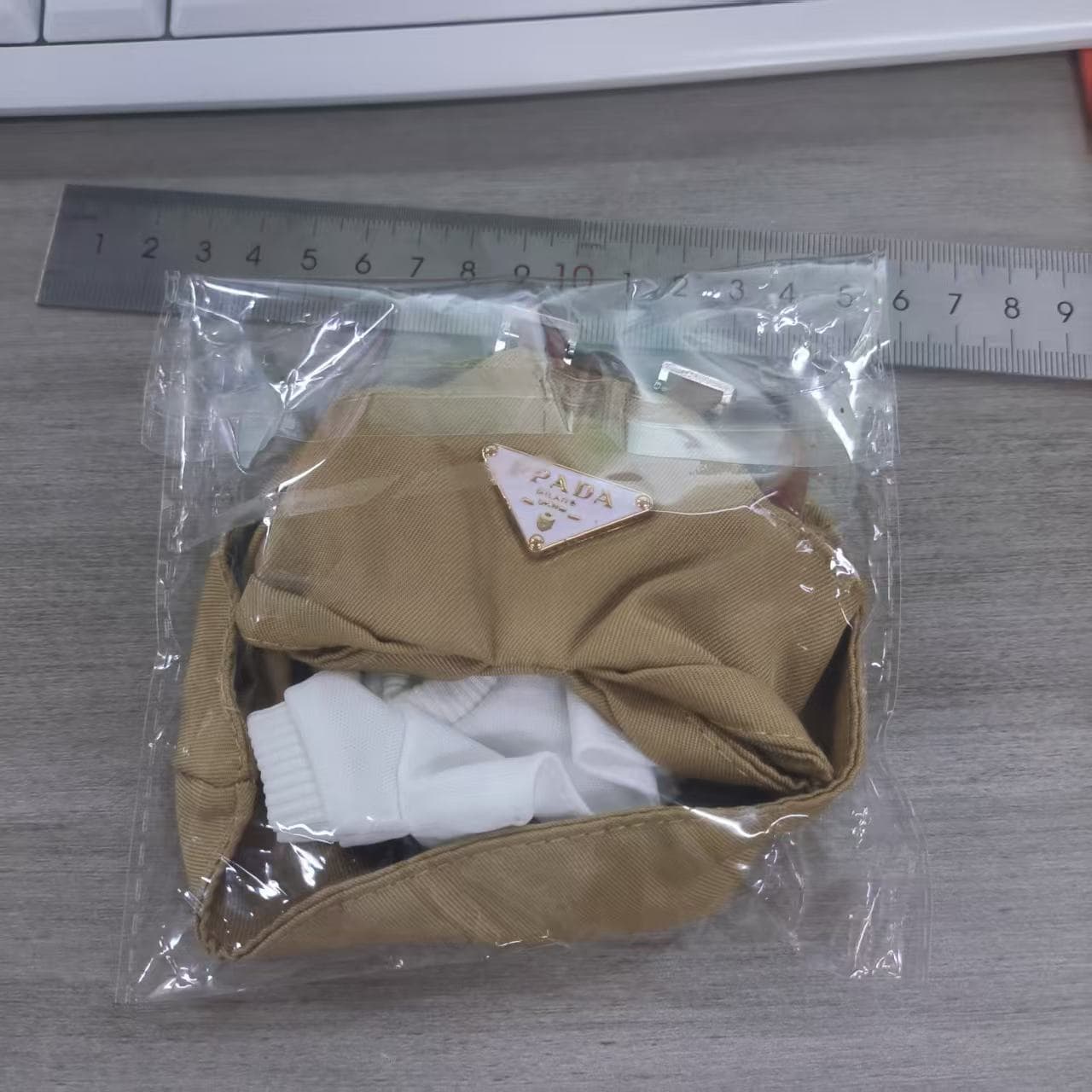 ReignSword 17cm Doll Clothes, 3 Pcs Set with Overall, Shirt, Bucket Hat, Dress-Up-Replaceable Clothing, Cute Dolls Clothes Accessories for 6.7 Inches Dolls, Play & Collector Display (Brown, NO Doll) - 1