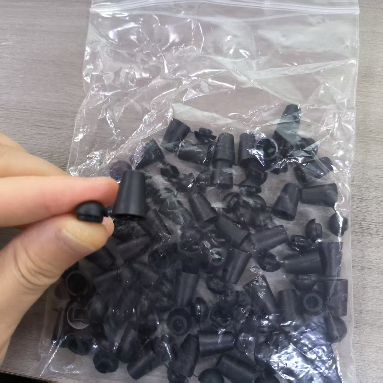 ReignSword 50 Pack Plastic Paracord Cord End Caps with Lid Lock, Bell Shape Drawstring Cord Stopper Replacement for Shoelaces Hoodie Sweatpants Jacket Rope Ends (20 x 12 mm) - 7