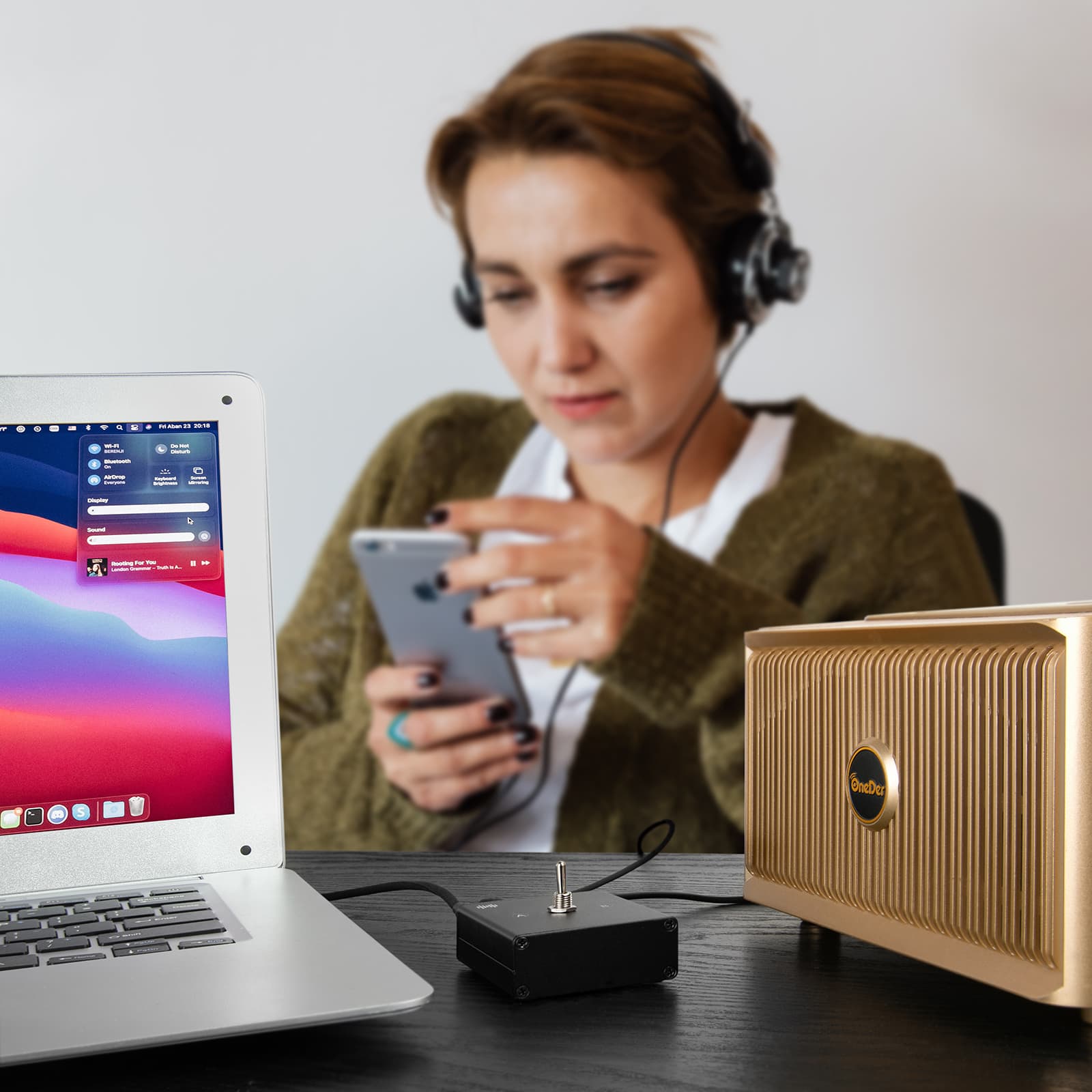 3.5 mm Audio Switcher, 2 Ports Audio Splitter Box (2 In 1 Out / 1 In 2 Out) Mini Headphone Manual Selector Converter with Bonus 47.2 in (120 cm) Cable, No External Power Required - 8