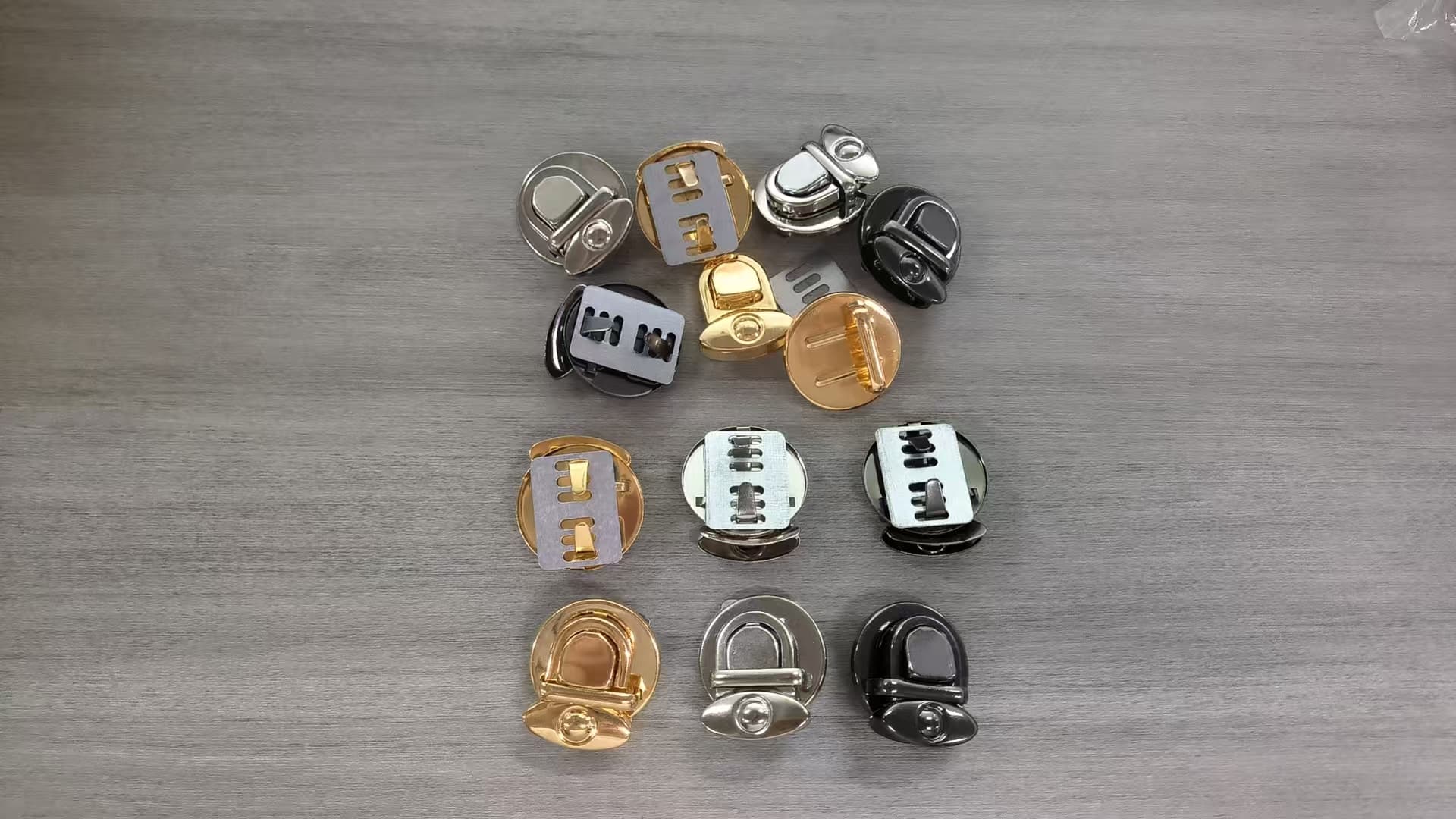 ReignSword 12 Pcs Purse Lock, Alloy Tuck Lock Purse Snap Closure, Press Lock Purse Clasp Hardware Clip Buckle for DIY Craft Wallets Bag Leather Handbags (Gold, Silver, Black) - 7