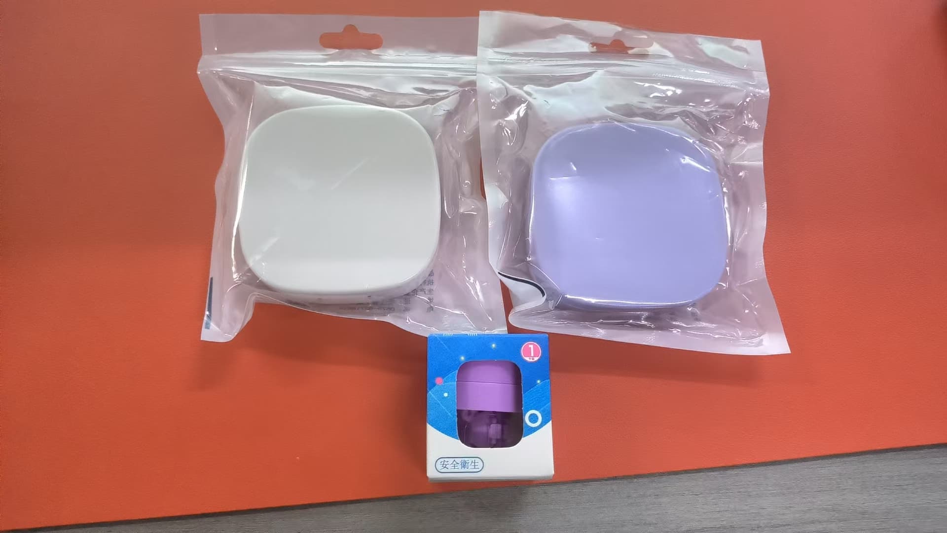 ReignSword 2 Pack Contact Lens Case with Manual Cleaner, Portable Travel Contact Cases Kit with Mirror for Daily & Outdoor Use,  Includes Solution Bottle Tweezers Cleaning Tool (White & Purple) - 6