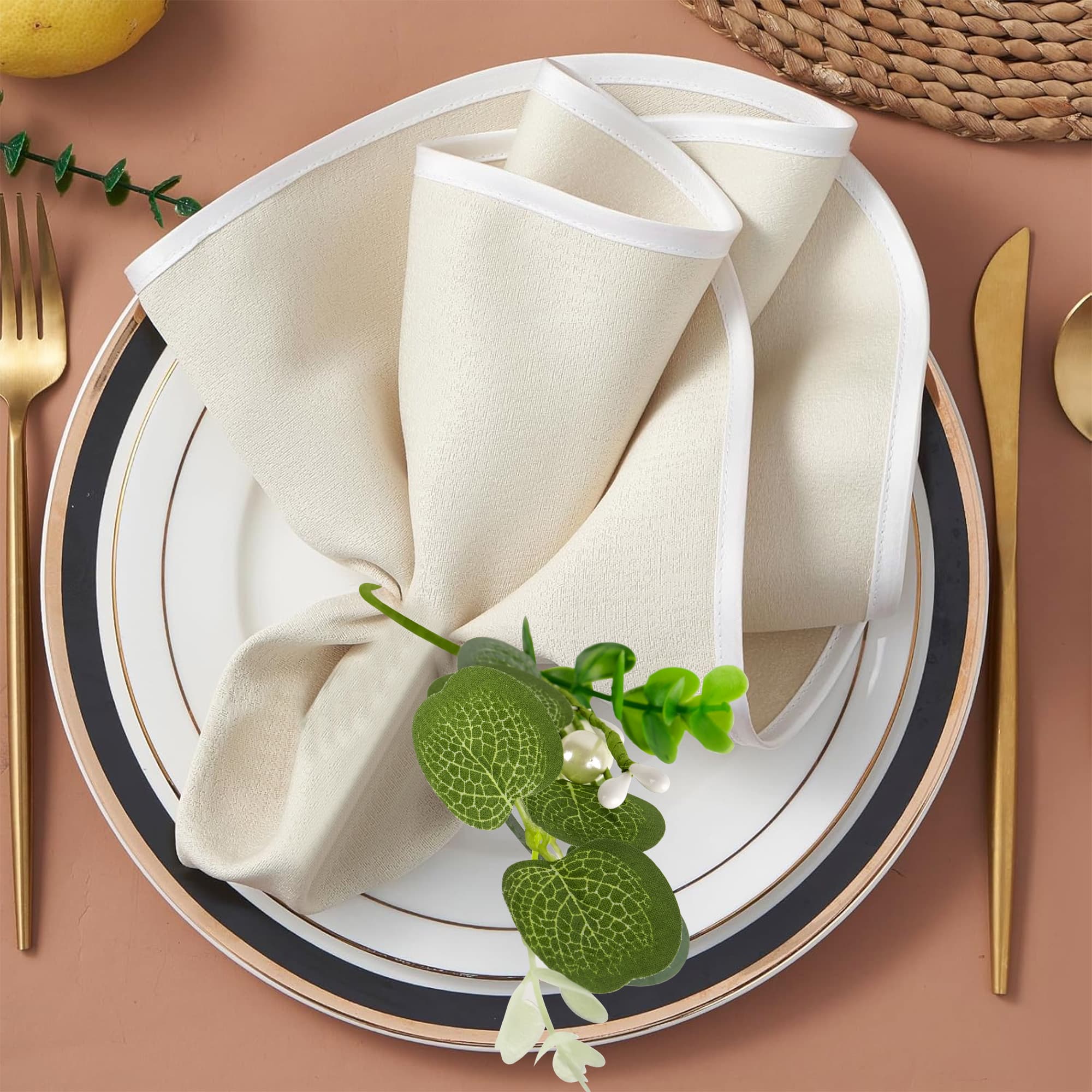ReignSword Napkin Rings Set of 12, Eucalyptus Leaf Napkin Rings for Dining Table Decoration, Flower Napkins Rings Holder with Pearl for Farmhouse, Wedding Banquet Family Spring Banquet - 3