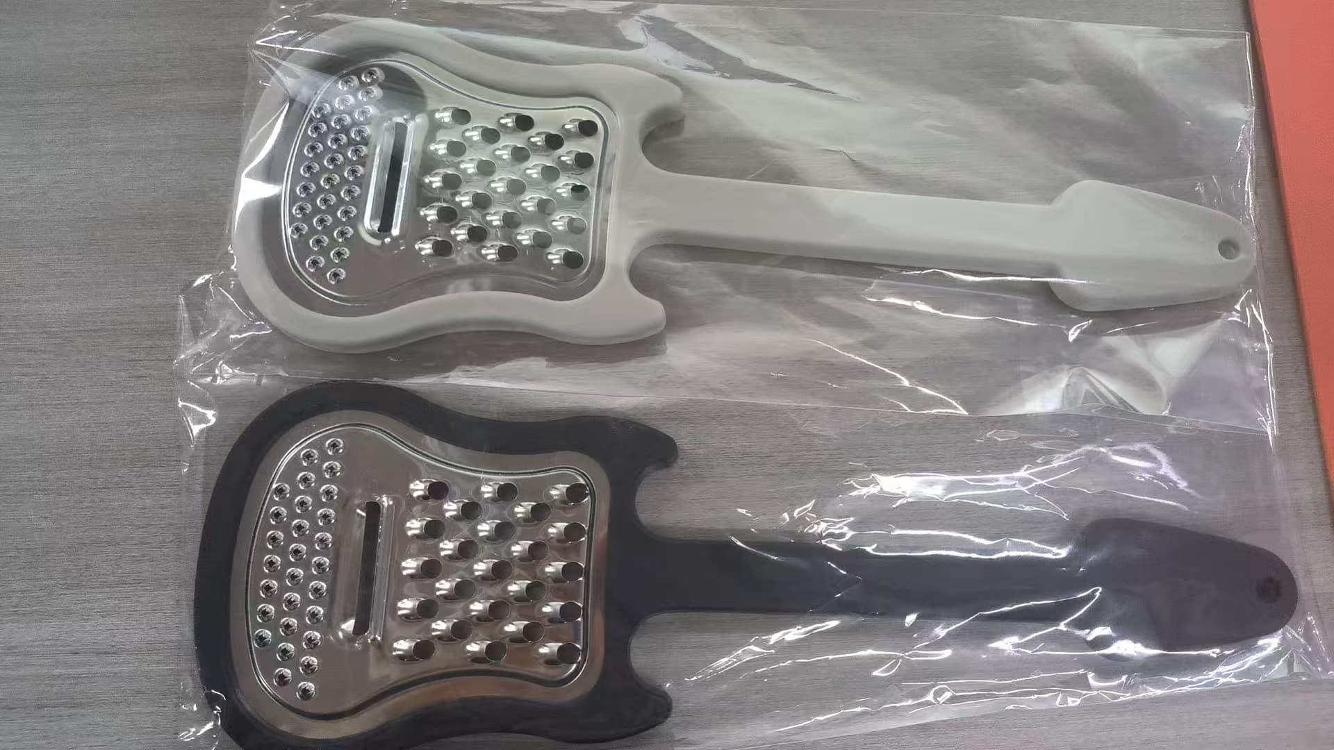 ReignSword 2 Pack Cheese Grater Handheld, Stainless Steel Hand Held Shredder, Multi-Functional Guitar Shaped Kitchen Food Grater Tool for Cheese, Vegetables, Fruit, Salad (Black, Gray) - 6