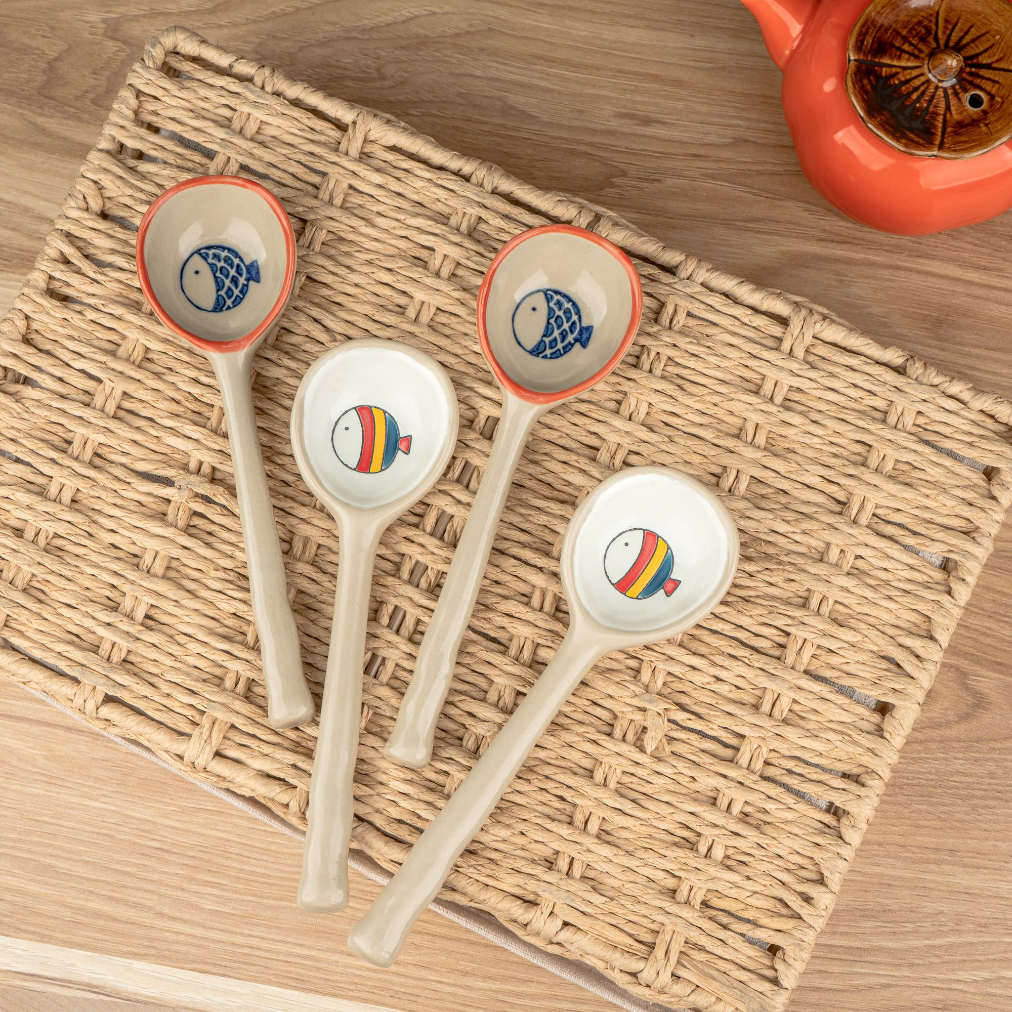 JANKOW 4 Pack Japanese Ceramic Soup Spoons - Hand-Painted Cute Animal Porcelain Spoons with Long Handle - Asian Soup Spoon Set for Ramen, Pho, Wonton, Miso Soup, Dumplings - 6.6 Inch - 3