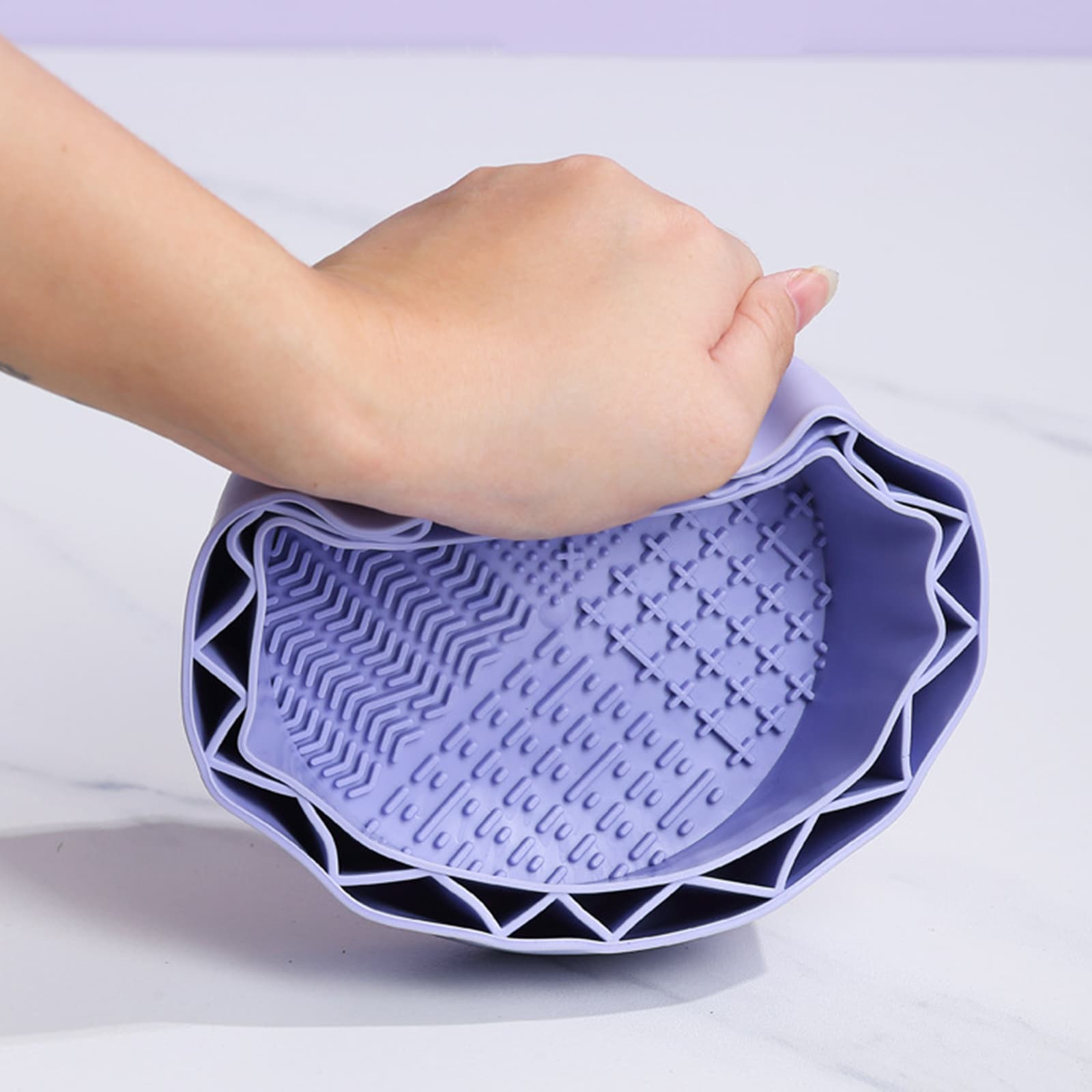 JANKOW Pen Brush Washer, Watercolor Brush Cleaner, Silicone Brush Bowl Clean, Brush Holder Cleaner, Watercolor Painting Water Cup for Acrylic Oil Painti (1Pcs Purple) - 4