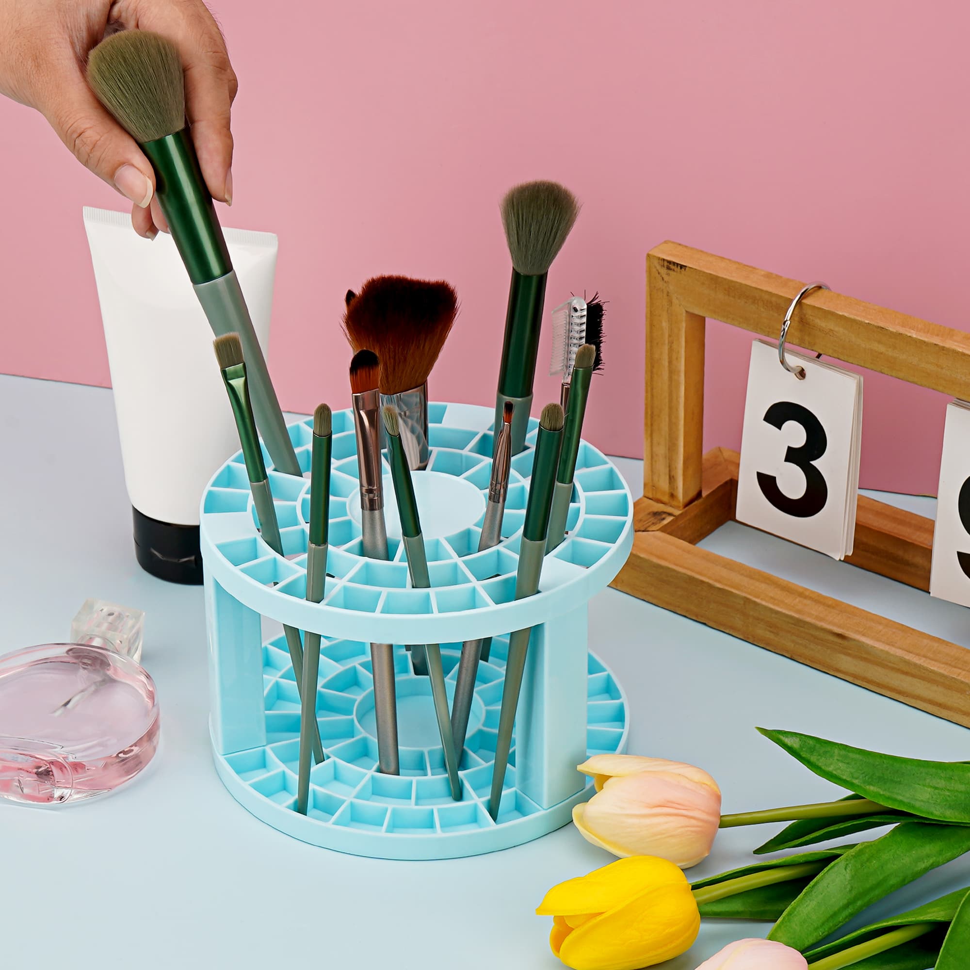 JANKOW Round 50 Hole Paint Brush Holder and Organizer, Makeup Cosmetic Brushes, Pencils, Pens, Markers, Art Tools, Desk Stand - 3