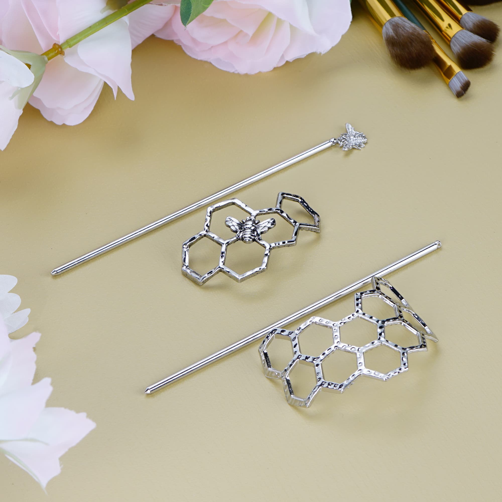CAIRIAC Honeycomb Hair Clips Slide Hairpins, Minimalist Bee Hair Pin Barrette with Stick, Bee Lovers Gift Metal Hair Slide with Stick, Creative Hair Accessories for Women Girls Gifts (Silver) - 5