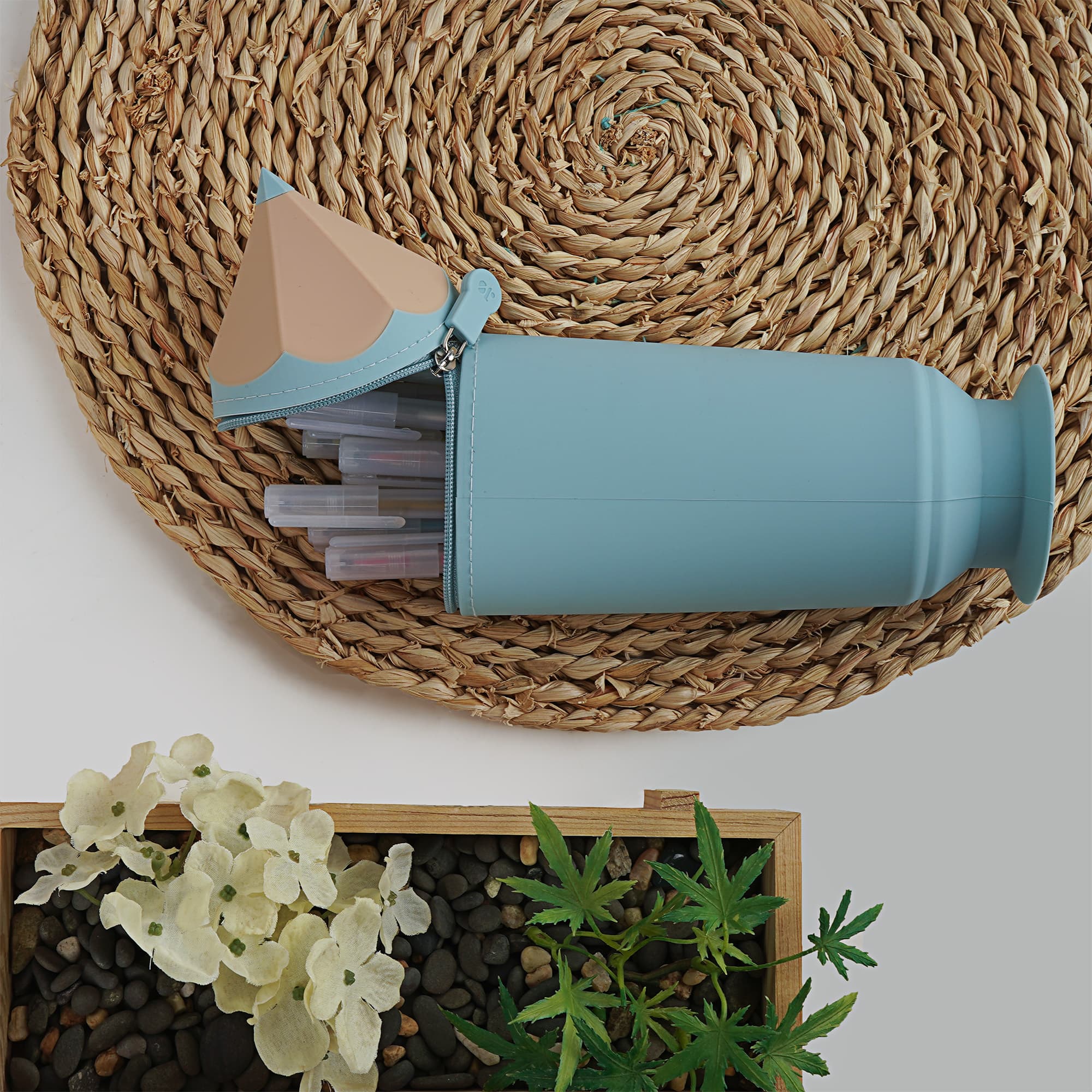 JANKOW Silicone Pencil Case, Pencil Box, Pen Bag Holder, Silicone Storage Bag, Stand Up Pen Case pencil Box for Gift ( Light blue ) - 3