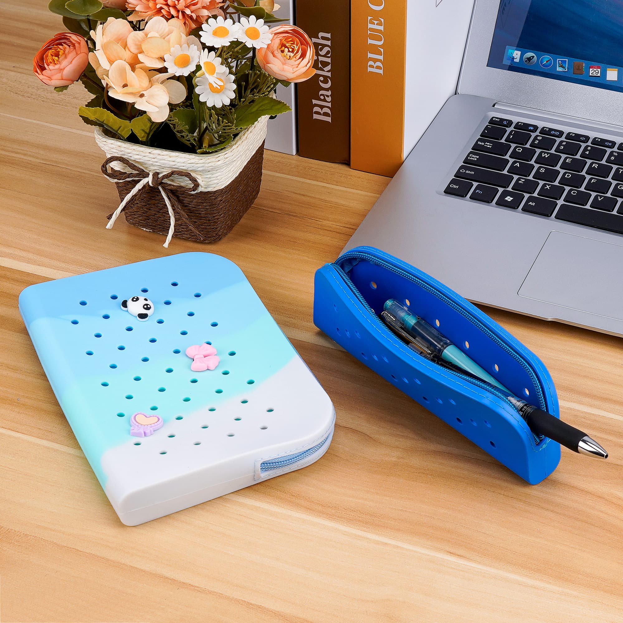 JANKOW 2 Pcs Zipper Pencil Pouch Portable Pencil Bag, DIY Personality Cute Pencil Case Silicone, Blue Pen Bag with 10 Pcs Button Accessories, Suitable for Offices (Blue) - 3
